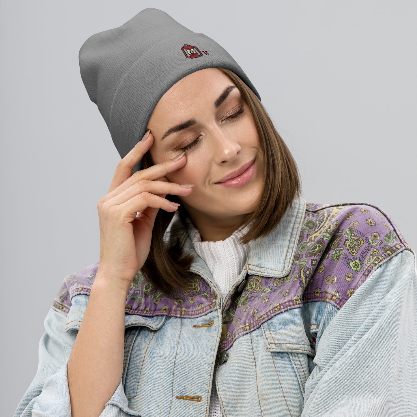 Camp lantern Embroidered Beanie