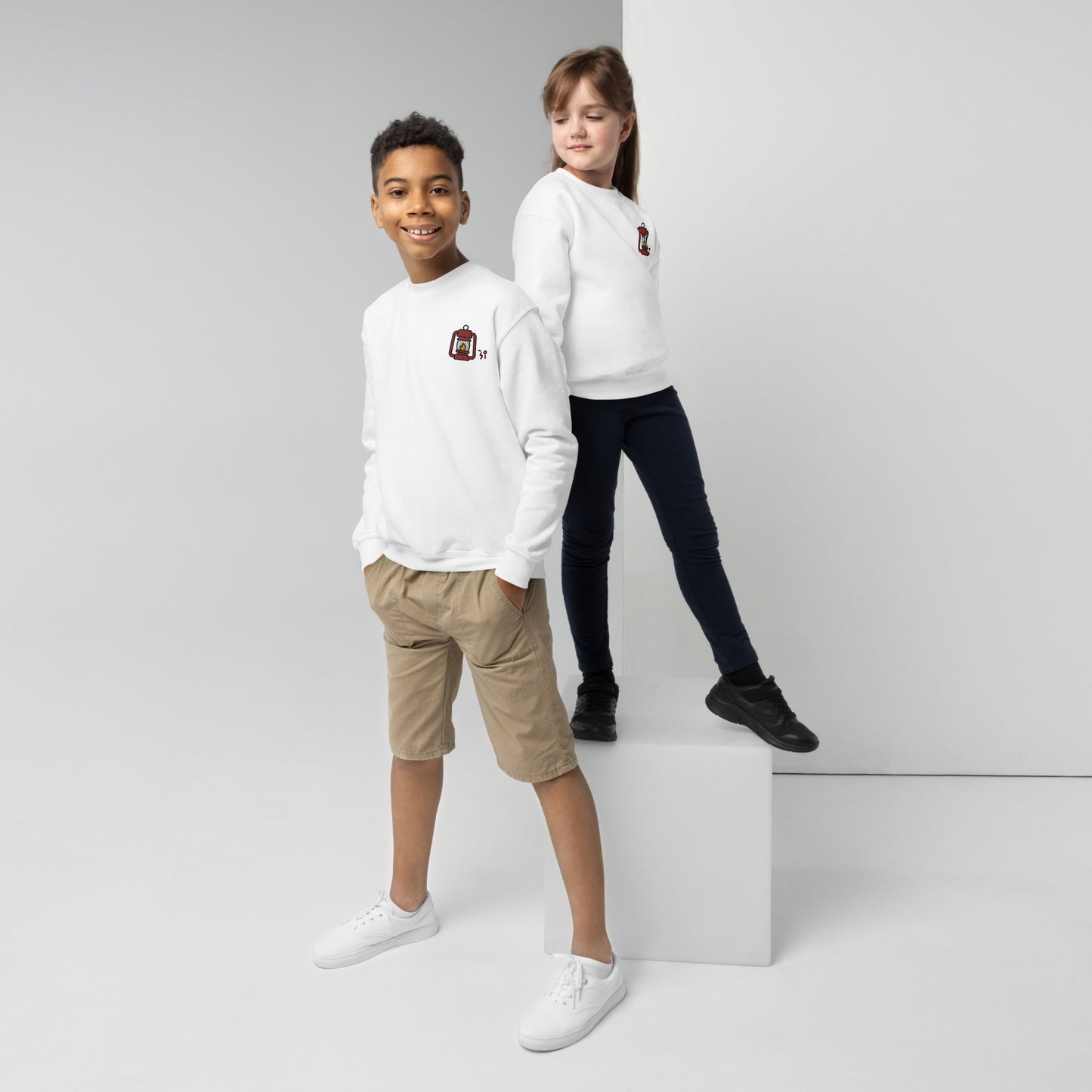 Camp lantern Youth crewneck sweatshirt