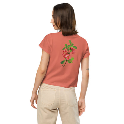 Chinese quince Women’s high-waisted t-shirt